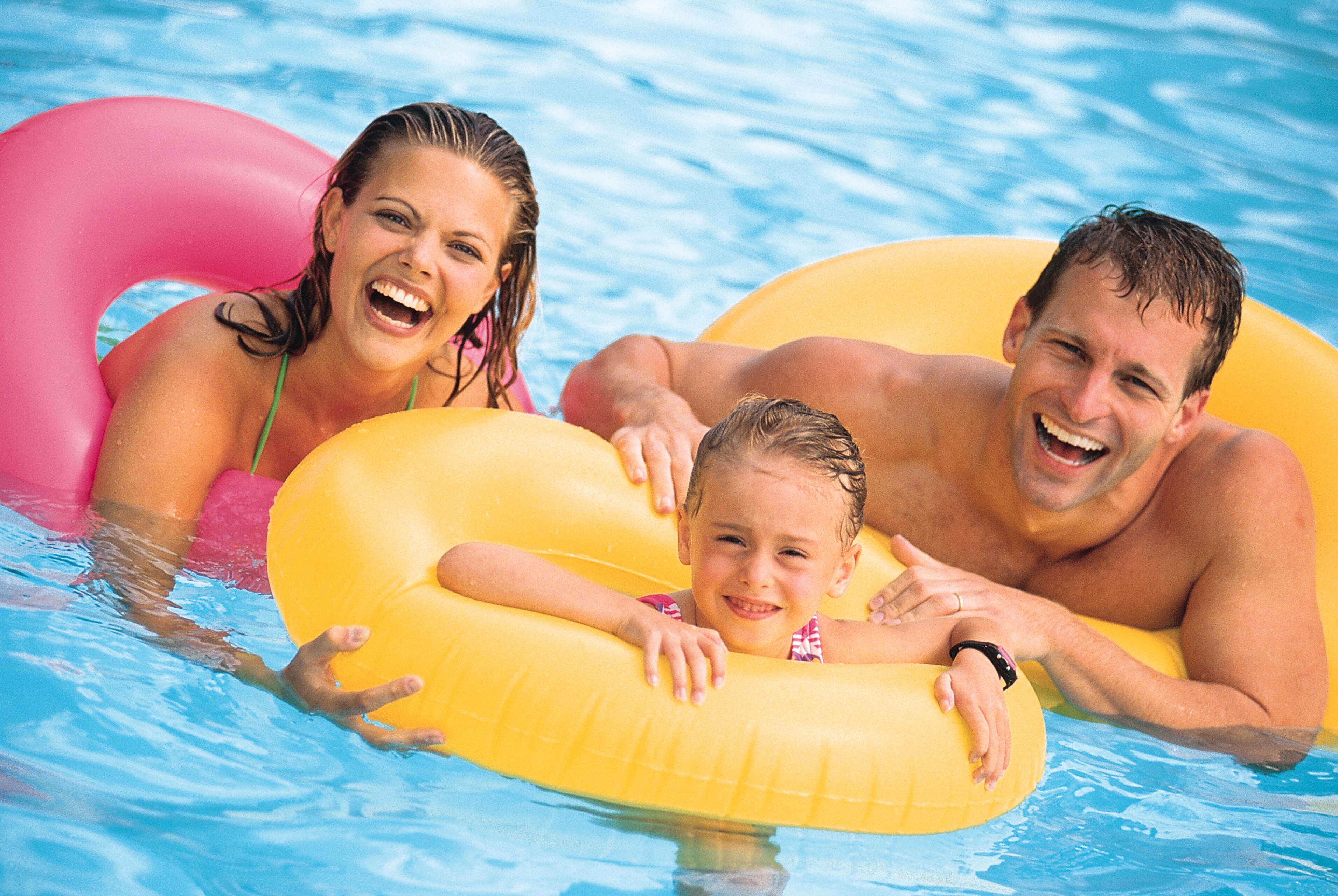 What Are the Advantages of Vinyl Pools?